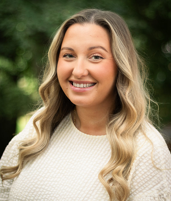 Felicia, frisör på Ansa i Göteborg