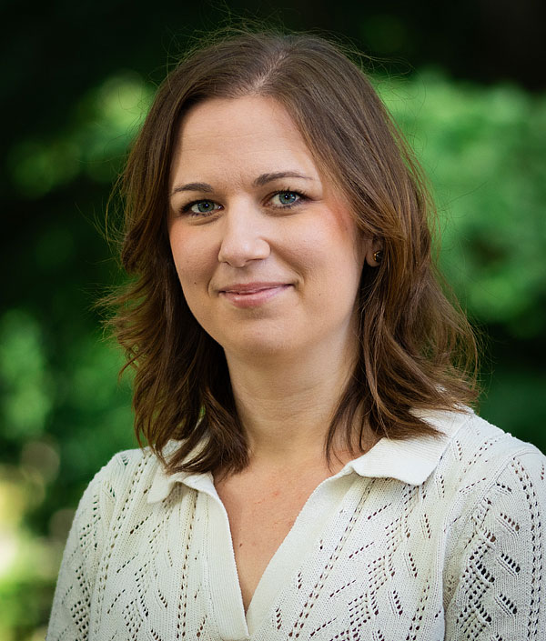 Sara, frisör på Ansa